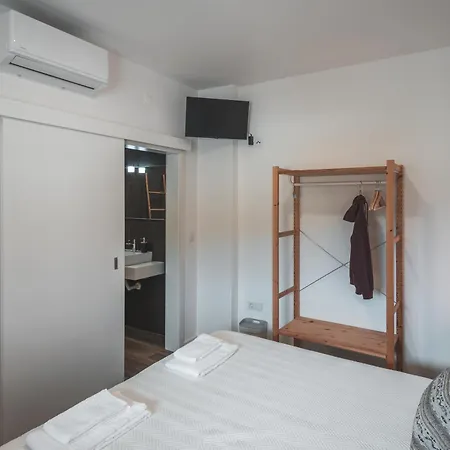 Paredes Surf House Hostel Pataias