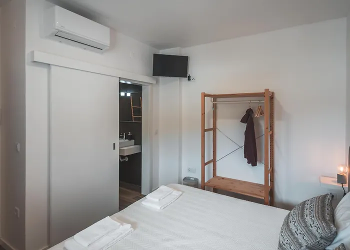 Paredes Surf House Albergue Pataias