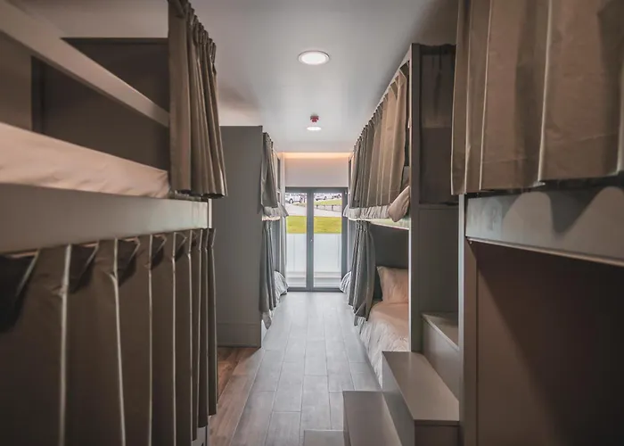 Paredes Surf House Albergue