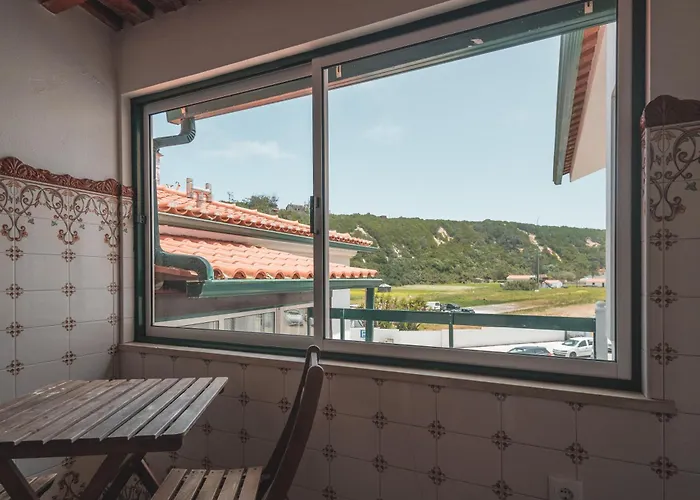 Paredes Surf House Pataias